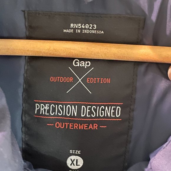 GAP Hunter Puffer Vest - Picture 4 of 4